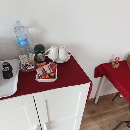 La Dimora Dei Due Laghi Bed & Breakfast คาโลซิโอคอร์เต ภายนอก รูปภาพ