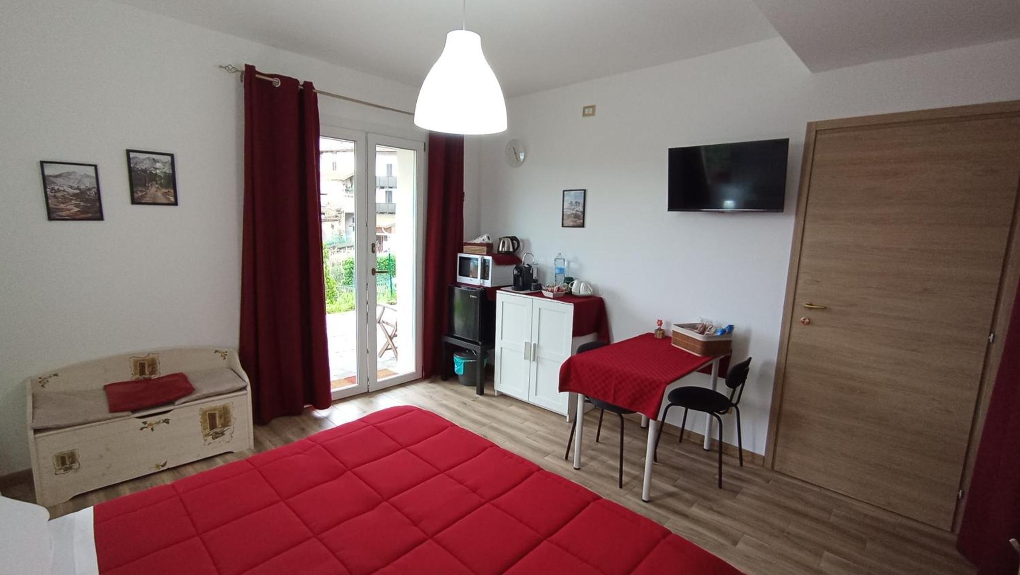 La Dimora Dei Due Laghi Bed & Breakfast คาโลซิโอคอร์เต ภายนอก รูปภาพ