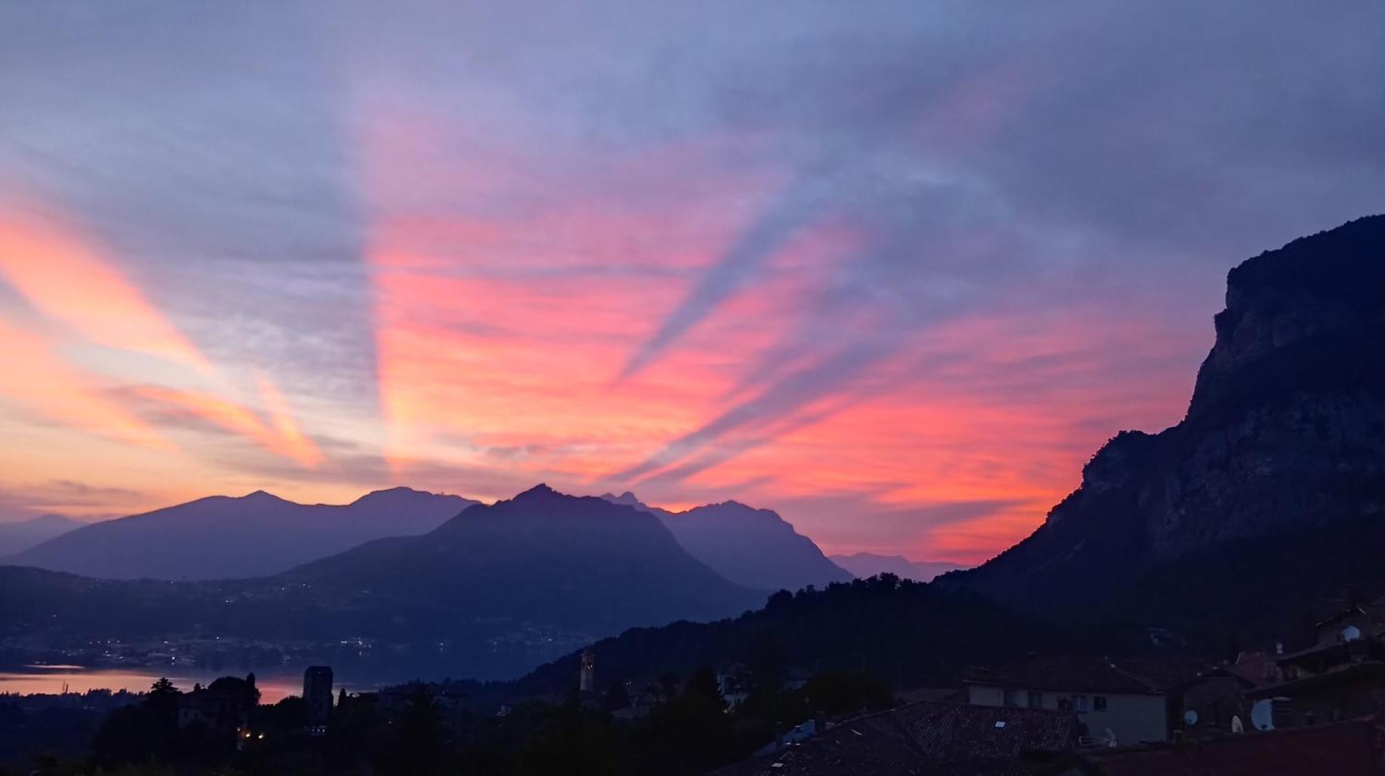 La Dimora Dei Due Laghi Bed & Breakfast คาโลซิโอคอร์เต ภายนอก รูปภาพ